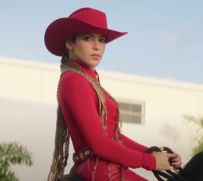 La nueva canción de Shakira, 'El Jefe', llena de referencias: ¿es Piqué el jefe que paga mal?