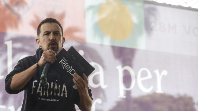 Pablo Iglesias carga contra Óscar Puente: "A veces es un macarra" El exvicepresidente del Gobierno y exlíder de Podemos Pablo Iglesias, interviene durante un acto de cierre de campaña de Unides Podem-Esquerra Unida