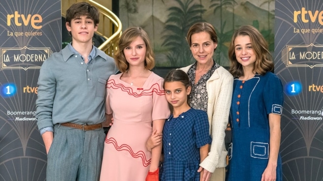 La Familia Garcés protagoniza 'Salón de té' La Familia Garcés protagoniza 'Salón de té'