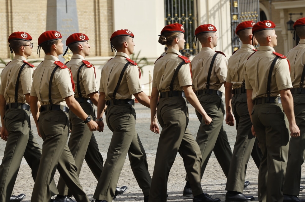 La princesa Leonor se camufla entre sus compañeros de la academia militar