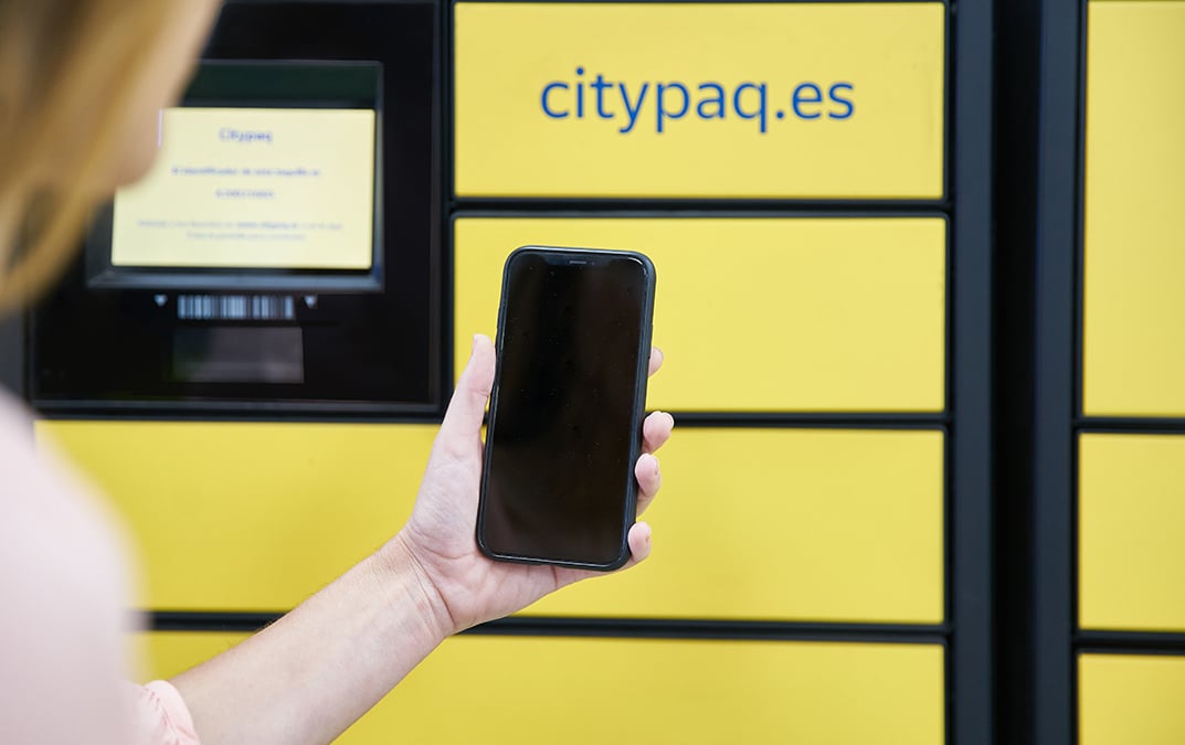 Taquilla inteligente de las oficinas de Correos en las que se pueden recoger paquetes gracias a citypaq