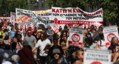 Grecia aprueba la semana laboral de seis días y trabajar hasta 13 horas por jornada pese a las protestas