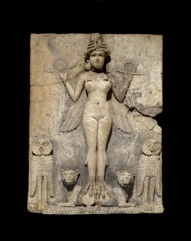 El altorrelieve La Reina de la Noche, datado entre los años 1800-1750 a. C.