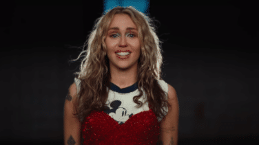 La redención de Miley Cyrus: de desnudarse en 'Wrecking Ball' a hacerse mayor (esta vez de verdad)