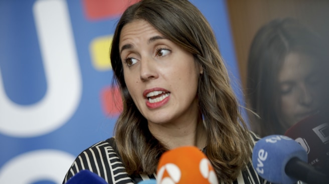 Irene Montero paga los 18.000 euros de multa por llamar maltratador al exmarido de María Sevilla La ministra de Igualdad en funciones, Irene Montero, hace declaraciones desde Bruselas, donde hoy se presentan en el Parlamento Europeo (PE) las prioridades de la presidencia española del Consejo de la Unión Europea.