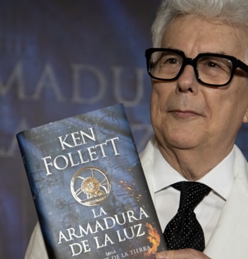 Ken Follett cierra 'Los pilares de la Tierra': "Las batallas por la libertad son las que más me interesan"