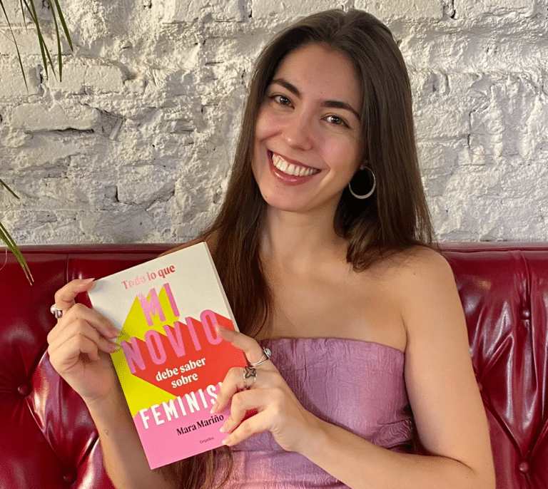 El libro sobre feminismo que no leería Rubiales "pero sus hijas sí"