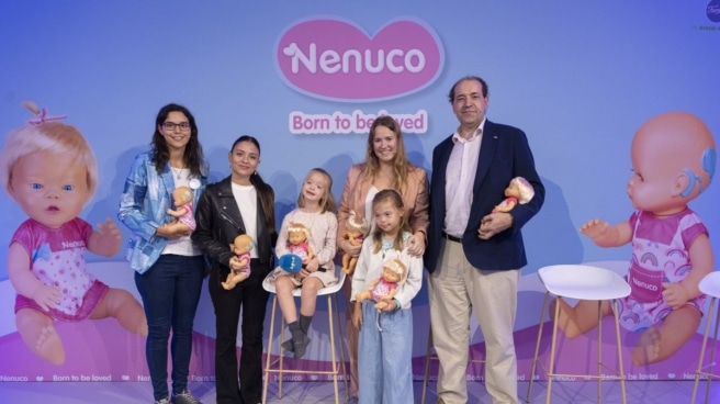 Famosa lanza sus dos nuevos Nenuco con Síndrome de Down y con Implante Coclear Presentación de Nenuco Diversidad