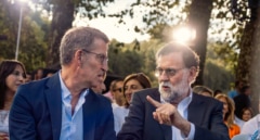 Feijóo, Rajoy con dos pistolas