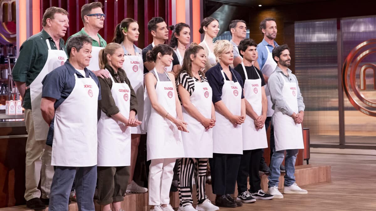 Concursantes de 'MasterChef Celebrity 8', en el primer programa