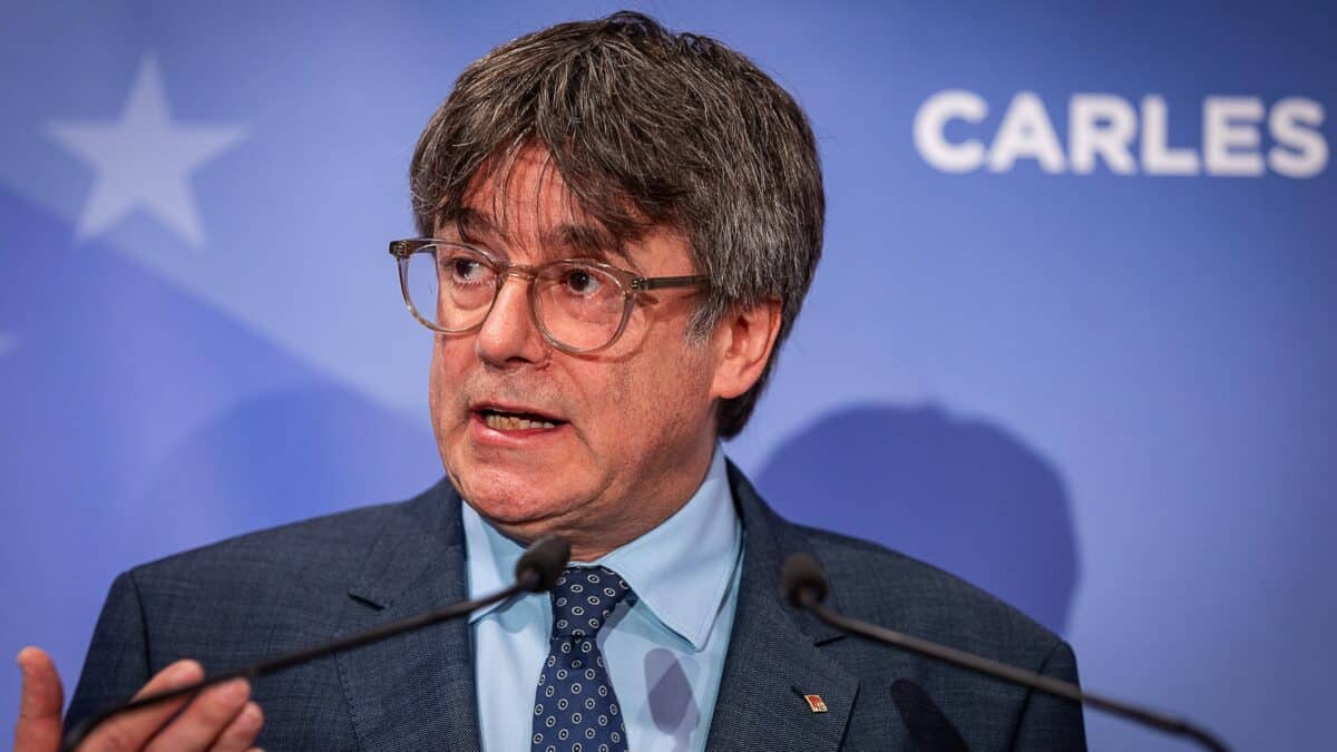 El CxR de Puigdemont consulta a sus bases si debe "bloquear" la investidura de Sánchez