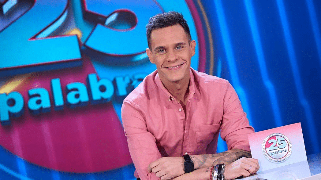 Christian Gálvez presentando '25 palabras' tras que Mediaset se despidiese del concurso apostando por Ana Rosa