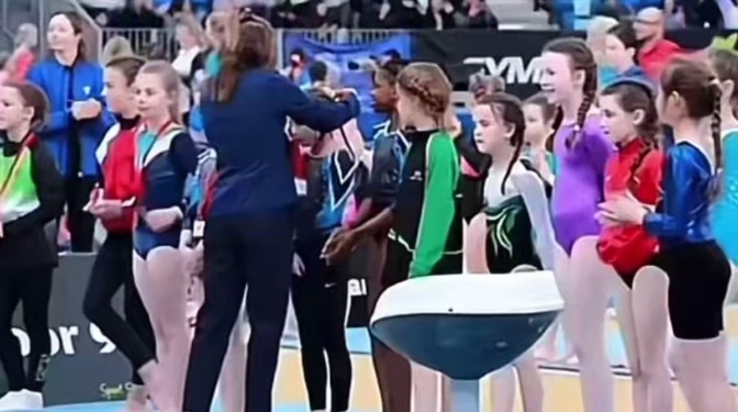 Racismo en Irlanda: Dejan a una niña negra sin medalla