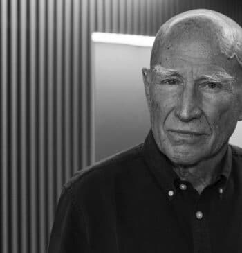 Muere Sebastião Salgado, el fotógrafo que retrató a la humanidad en blanco [...]