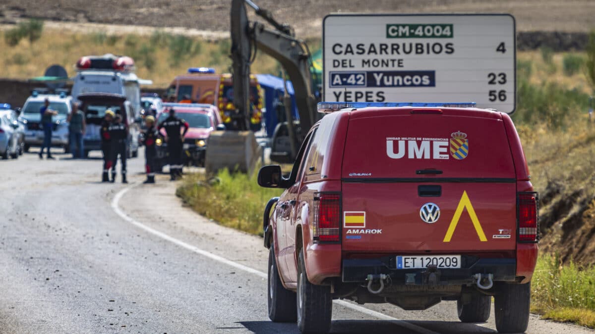 Miembros de la Unidad Militar de Emergencias (UME) participan desde las 08.30 horas de este sábado en el dispositivo de búsqueda de la mujer desaparecida en Valmojado (Toledo)