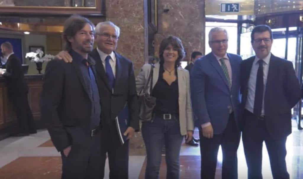 Manuel Medina, segundo por la izquierda, junto a Santiago Pedraz, Dolores Delgado, Baltasar Garzón y Fernando Andreu, durante la presentación de un libro del abogado.