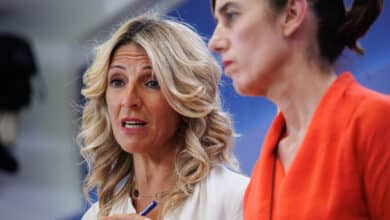 Yolanda Díaz pide a Feijóo que comunique al rey su renuncia al debate de investidura