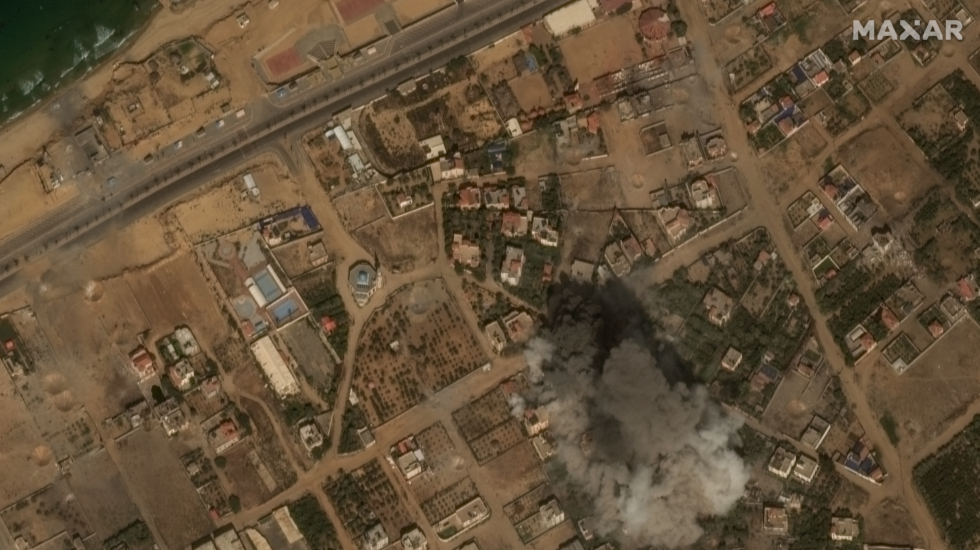 Uno de los ataques aéreos captados por satélite en la Franja de Gaza.