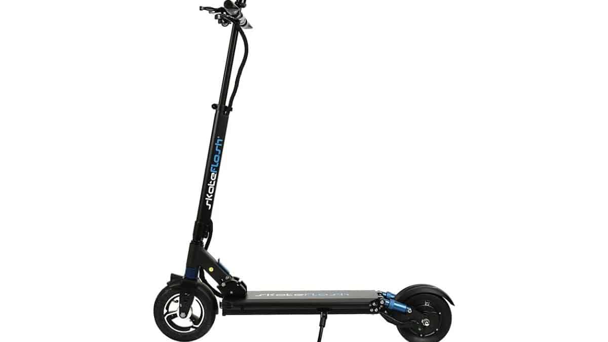patinete eléctrico negro