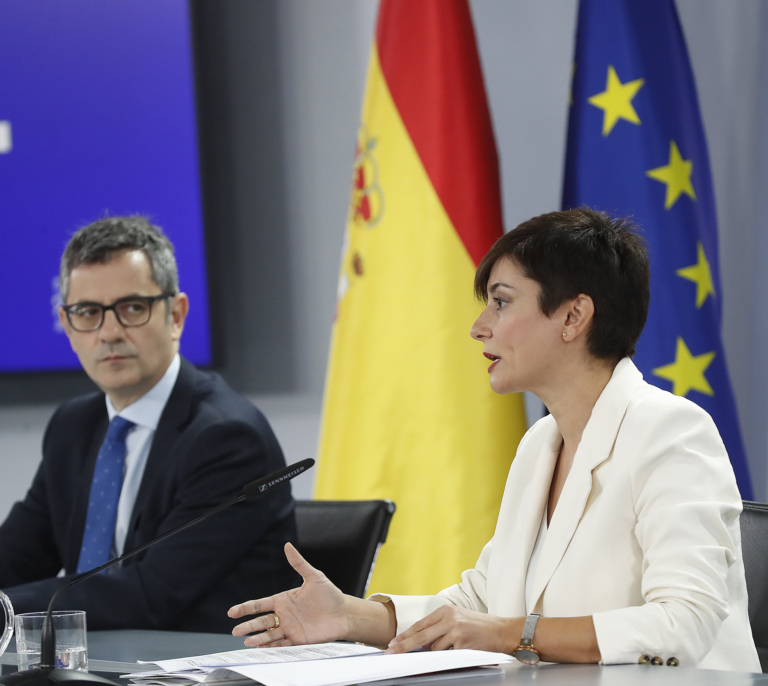 Moncloa intenta zanjar la fisura con Sumar por Israel apelando a la "rotundidad" de Sánchez y Albares