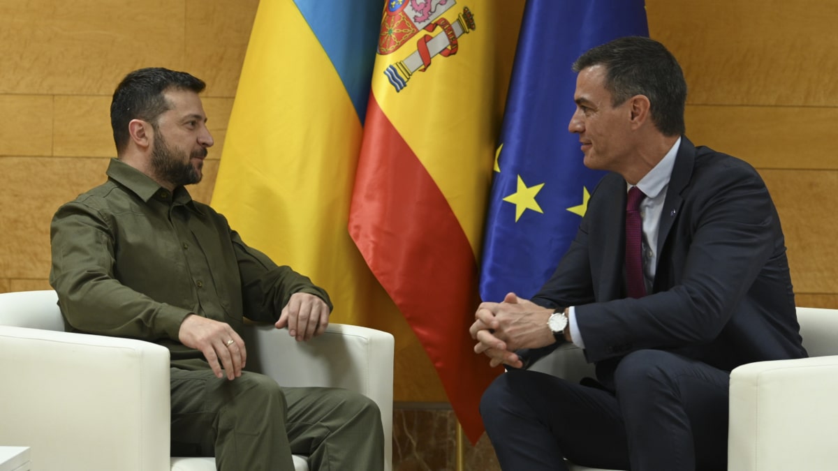 Zelenski viaja a Granada en busca de un impulso a la ayuda militar: "La principal prioridad es reforzar la defensa aérea"