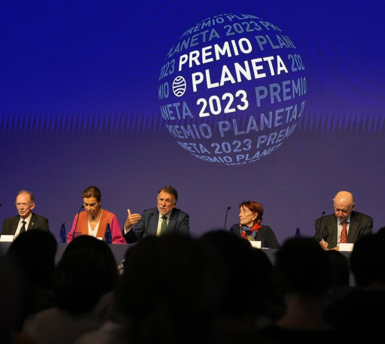 A Planeta le salen los números con sus cuentas y con su premio millonario