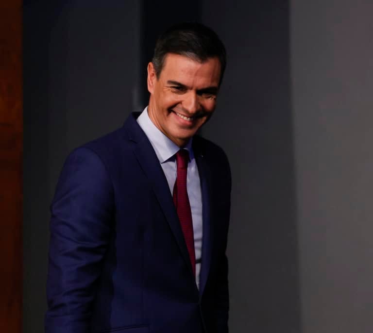 Sánchez ve la investidura "más cerca" y promete "dar la cara" y explicar su negociación con Junts