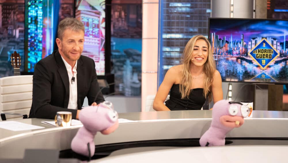 Pablo Motos y Olga Carmona, en 'El Hormiguero'