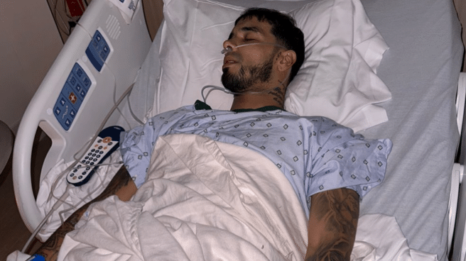 Anuell AA está ingresado en el hospital Anuell AA en una foto de sus redes sociales en la que se ve qué le pasa a Anuel AA, que está ingresado en el hospital