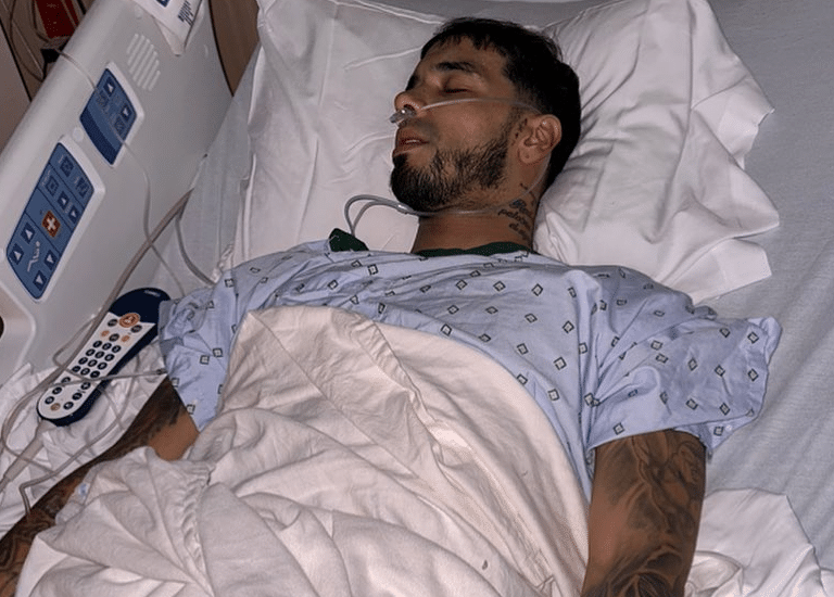 Anuel AA se somete a una operación "de vida o muerte" y pone en pausa su carrera