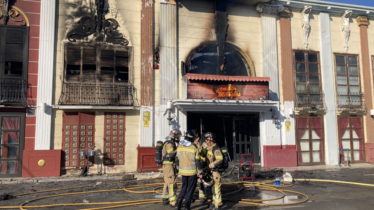 Ascienden a 13 los muertos y dos desaparecidos en el incendio de una discoteca en Murcia