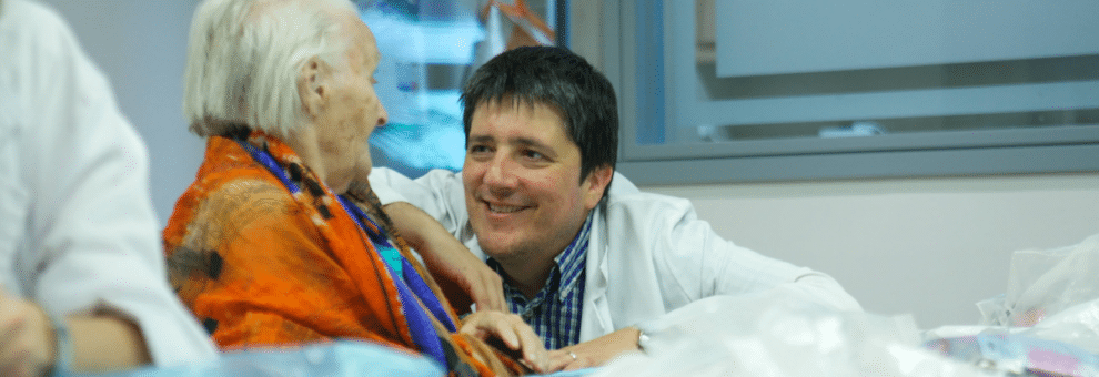 Desde 2008, Fundación "la Caixa" ofrece acompañamiento a los pacientes de enfermedades avanzadas, así como recursos para familiares y profesionales.