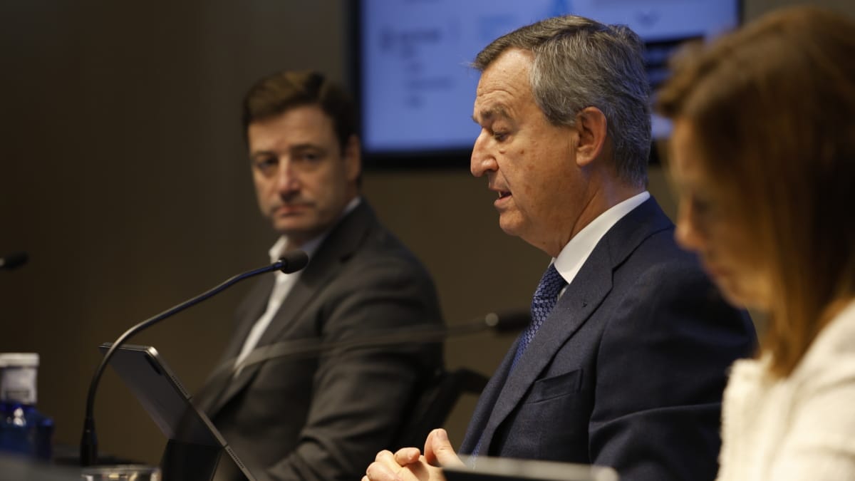Los clientes del Banco Sabadell amortizan menos su hipoteca por el gran peso de la fija