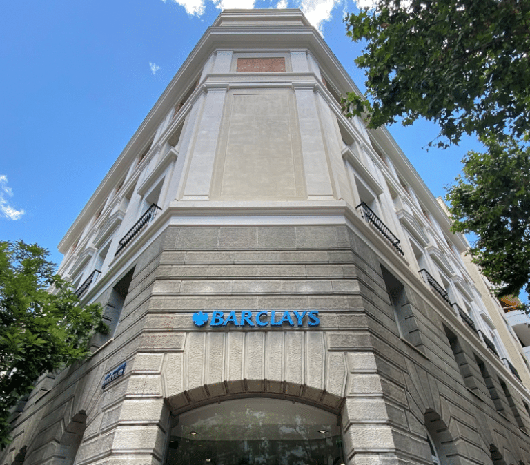 Barclays advierte que una mayor remuneración de los depósitos pondría en riesgo los beneficios de los bancos