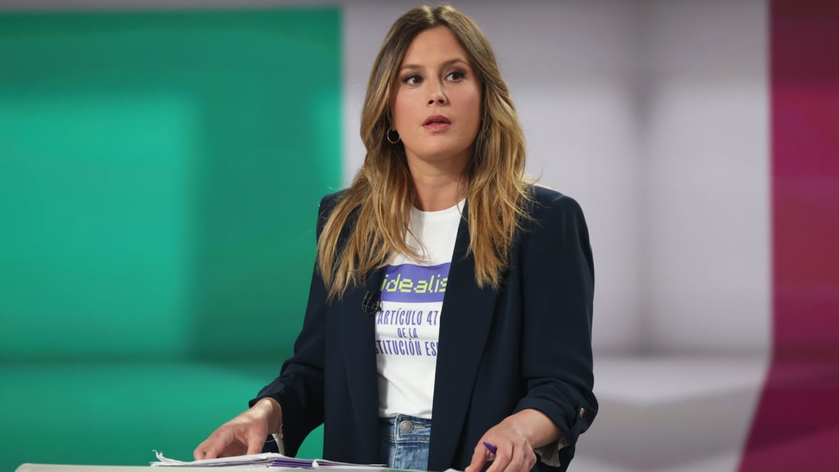 La candidata de Podemos a la Presidencia de la Comunidad de Madrid, Alejandra Jacinto, durante el debate electoral de los candidatos al Gobierno de la Comunidad de Madrid