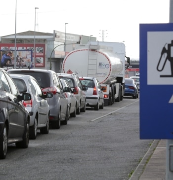 Las cuatro crisis de los '100 dólares': por qué el petróleo no [...]