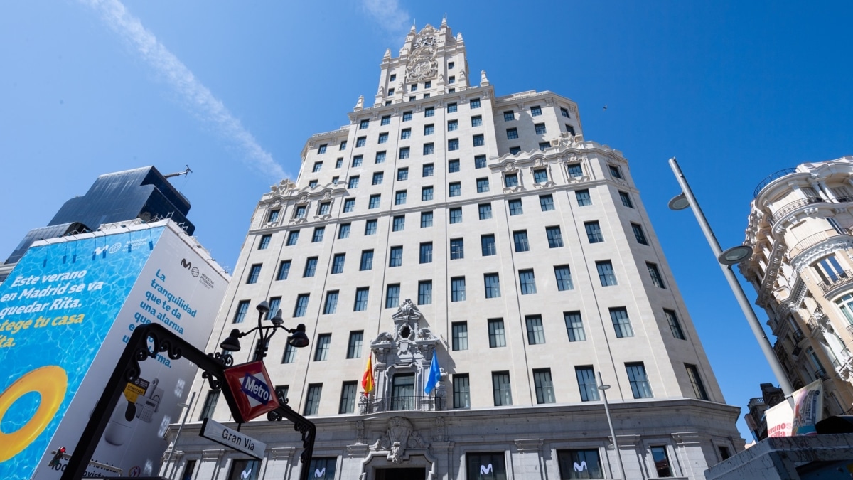 El edificio de la Fundación Telefónica en la Gran Vía, en Madrid.