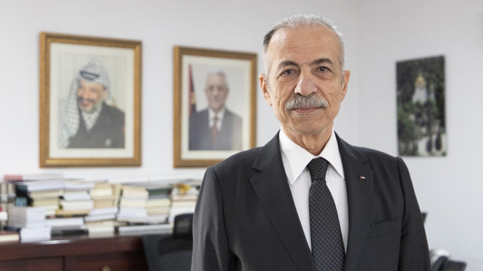 El embajador de Palestina en España, Husni Abdel Wahed, durante la entrevista.
