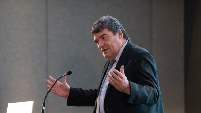 José Luis Escrivá El ministro de Inclusión, Seguridad Social y Migración, José Luis Escrivá, introduce un desayuno informativo.