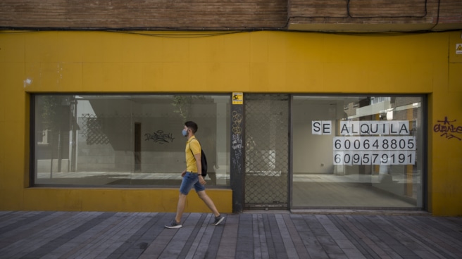 Local en alquiler en una calle peatonal de Sevilla. Local en alquiler en una calle peatonal de Sevilla.