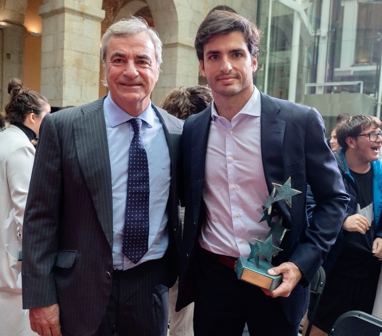 Carlos Sainz desvela si su hijo correrá el Dakar