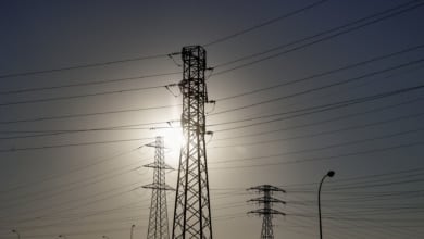 La UE alcanza un acuerdo para reformar el mercado eléctrico y proteger a los consumidores