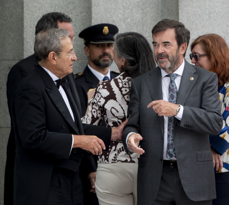 El presidente del CGPJ busca fórmulas para la renovación y "aislarnos de la política”
