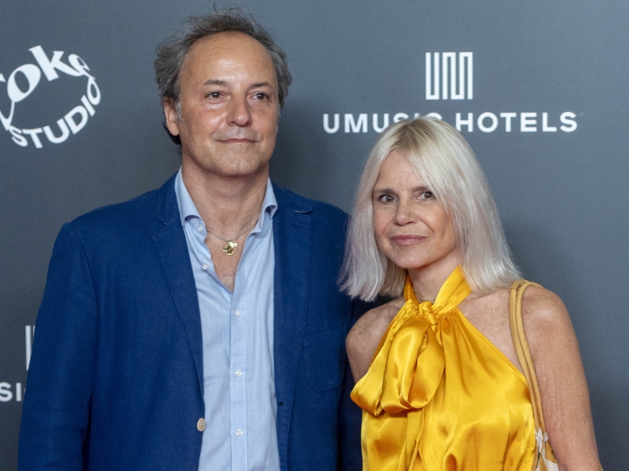Narcís Rebollo y Eugenia Martínez de Irujo, durante el photocall de la inauguración del UMusic Hotel Madrid en septiembre