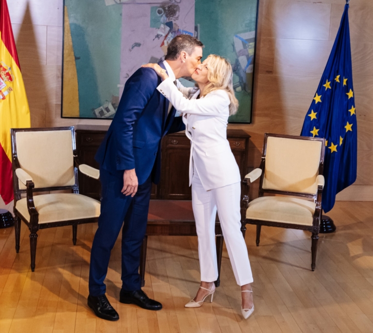 Sánchez y Díaz, a punto de cerrar su programa de gobierno a falta de la escenificación del pacto