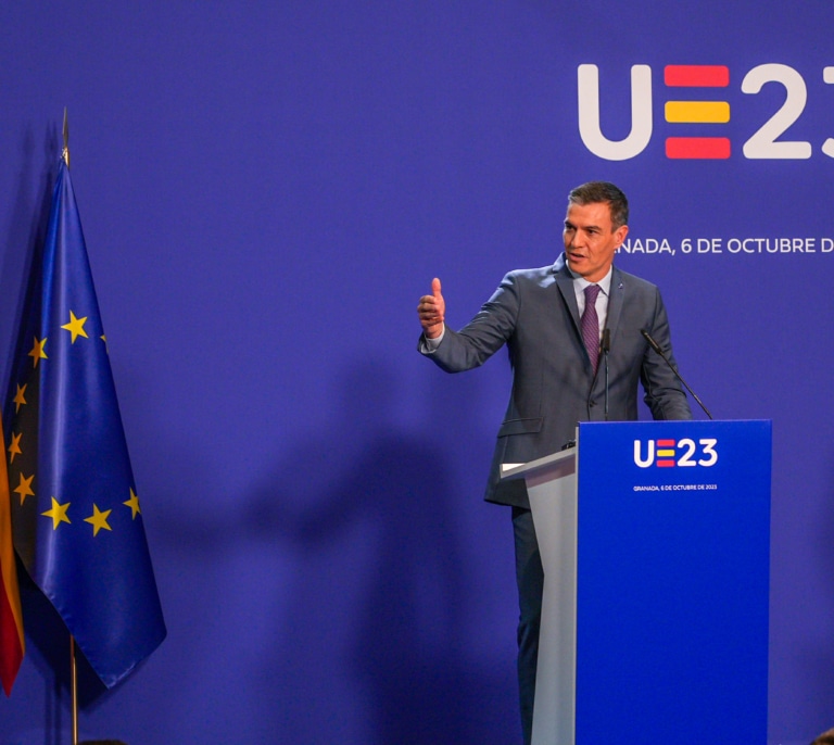Sánchez construye el relato hacia la amnistía mientras Díaz sigue desbrozando el camino