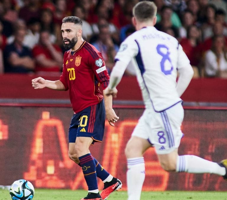Carvajal responde al reproche de Aitana Bonmatí