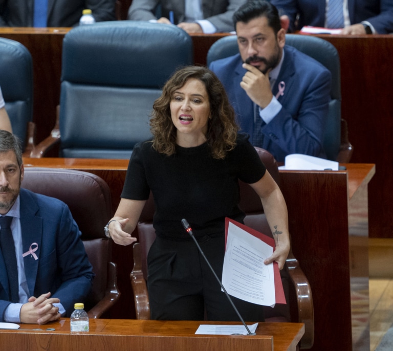 Ayuso responde a Reyes Maroto en la Asamblea de Madrid: "Bildu no ha aportado nada a la democracia"