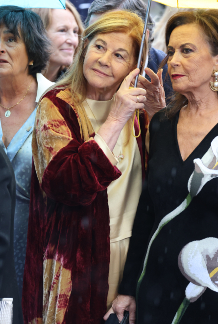 María Teresa Álvarez y Soledad Saavedra a su llegada al teatro Campoamor para asistir a los premios Princesa