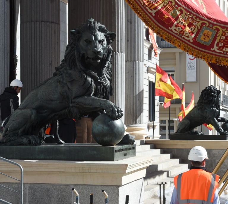 Jurar la Constitución para servir a España